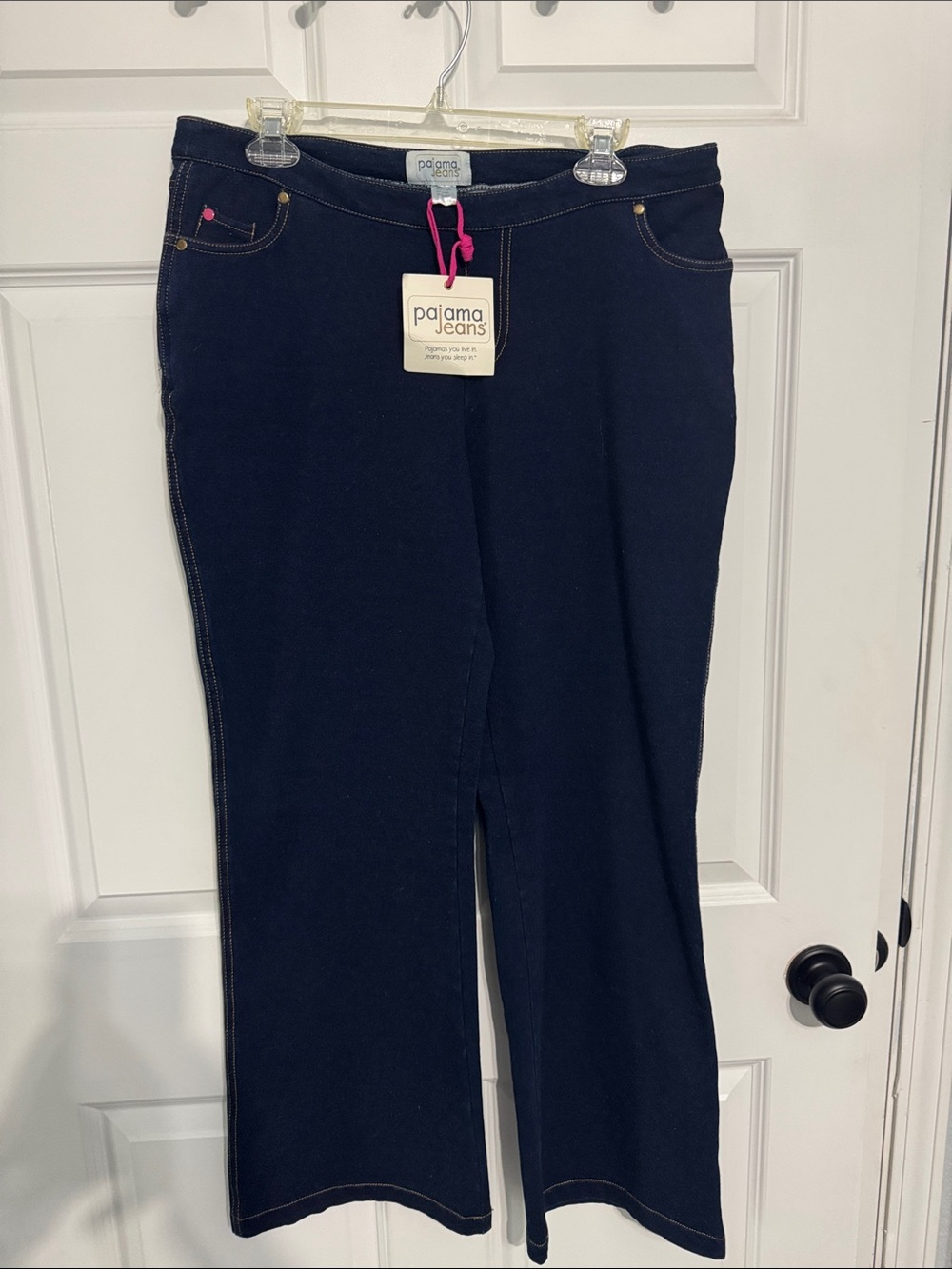 Women's Dark Denim Pull-On Ultra Stretchy Jeans